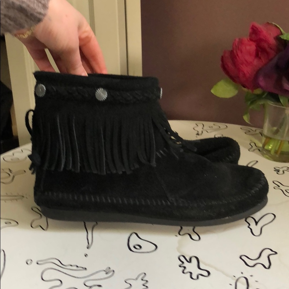Minnetonka fringe ankle boots
